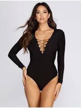 by Alexander Wang long sleeve bodysuit distinctive Black Lace-Up V-Neck Sz S
